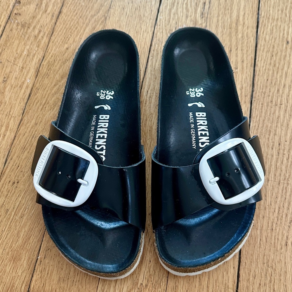 Birkenstock Big buckle slides | Normal width